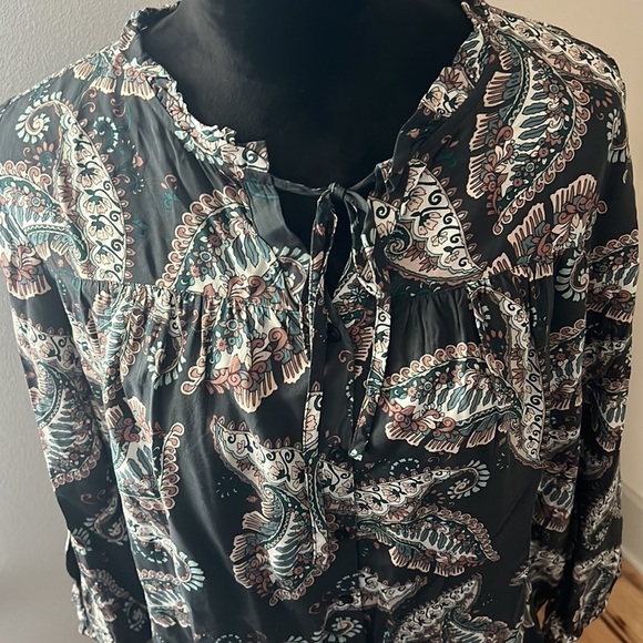 LOFT long sleeve olive green paisleys print tie front buttoned down top blouse M - Picture 2 of 9